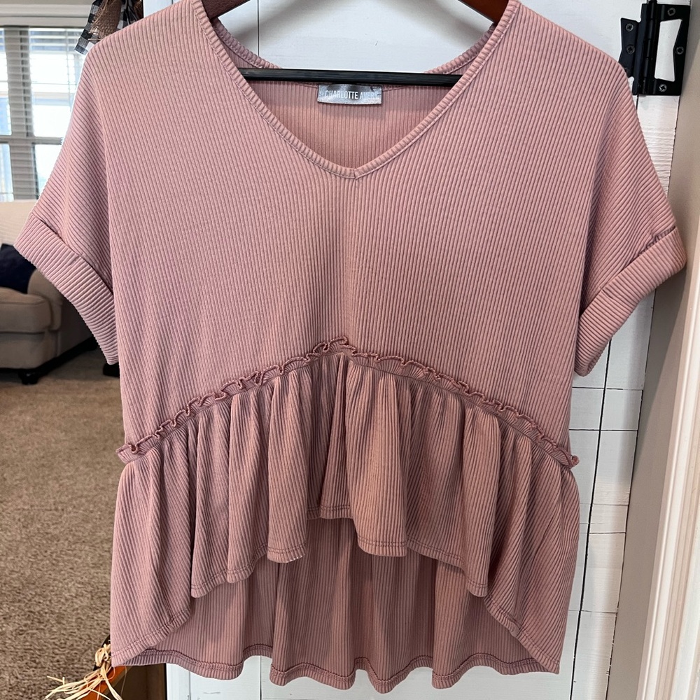 Charlotte Avery Babydoll Blouse size small ribbed v neck. 1386